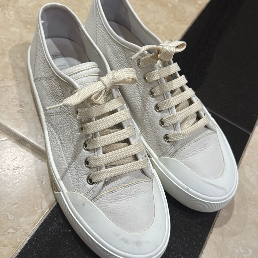 Tod’s Leather Snickers 40.1/2 woman